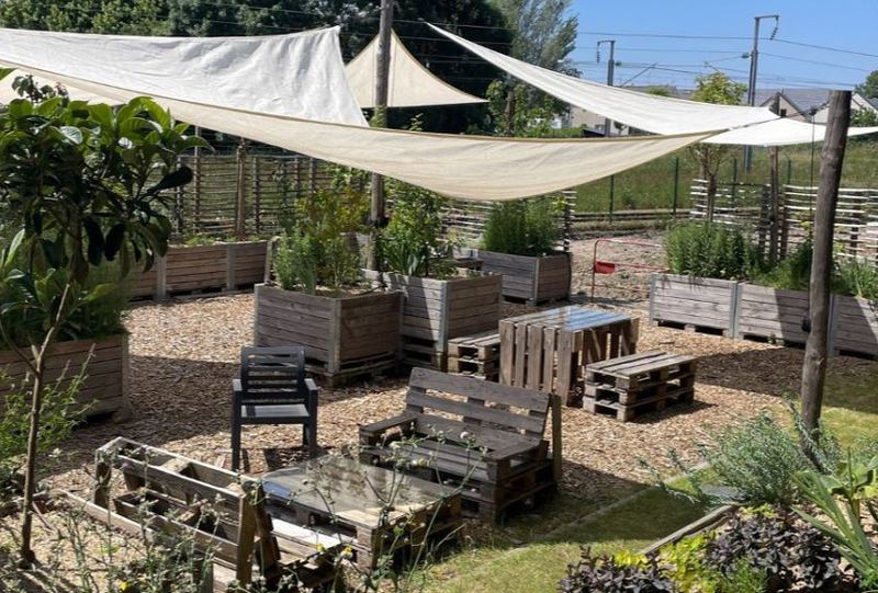Espace détente sous voile d'ombrage, Logisseo